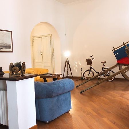 Home46 Napoli Bagian luar foto