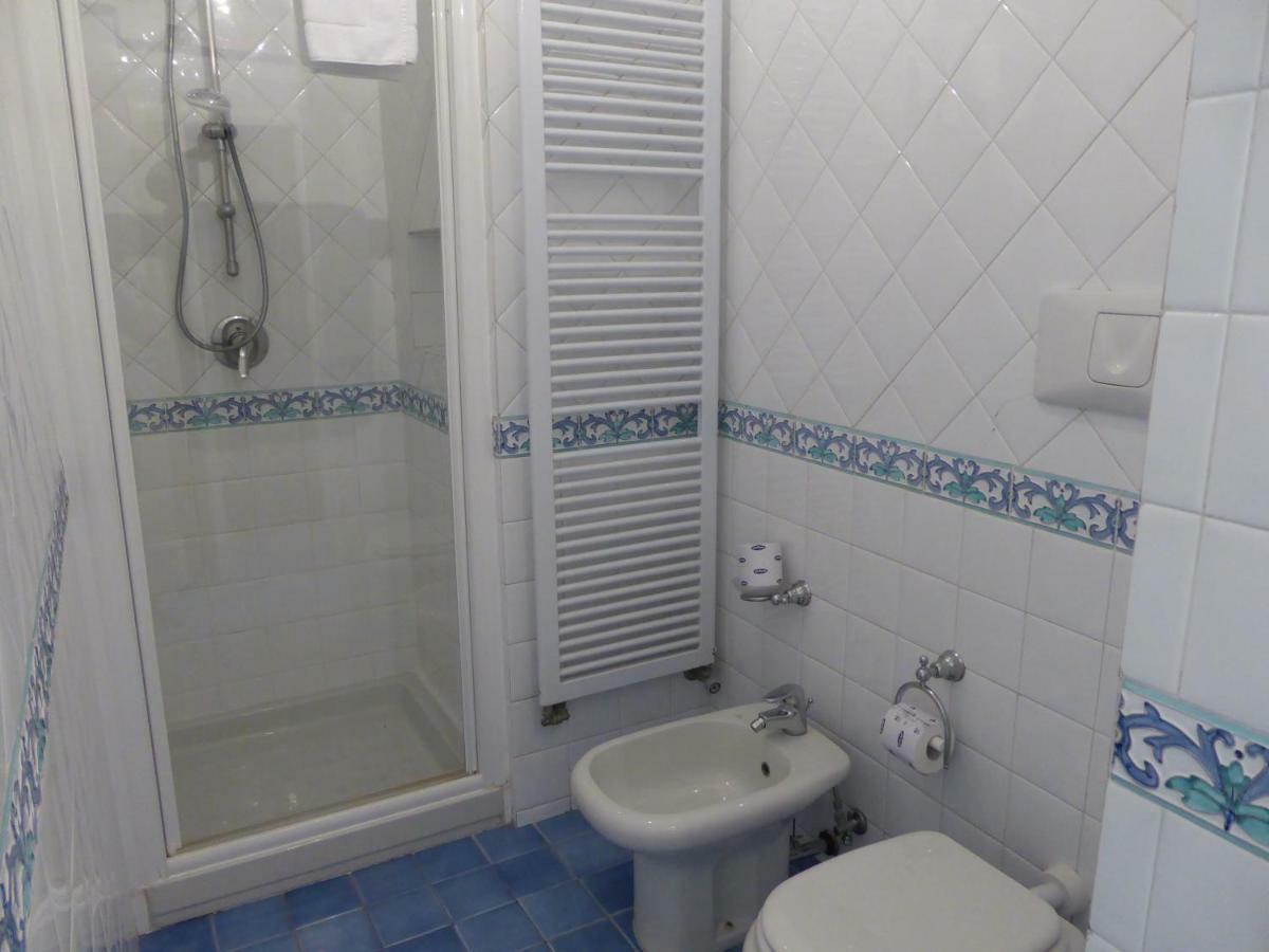 Home46 Napoli Bagian luar foto