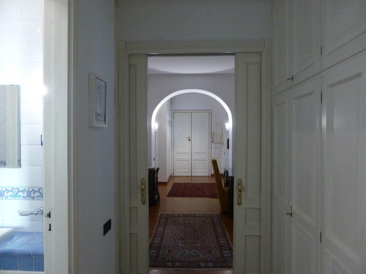 Home46 Napoli Bagian luar foto